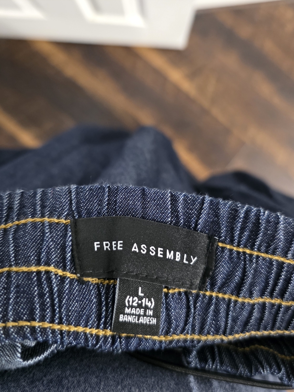 Elastic-Waist Dark Blue Denim A-Line Skirt - Picture 4 of 7